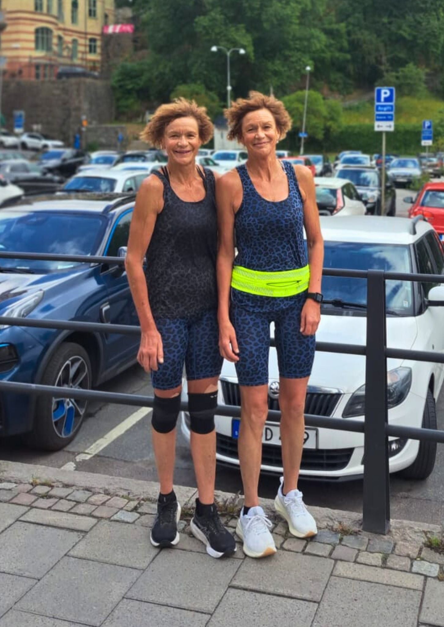 Mia and Monika - racing 10 km in swimming!