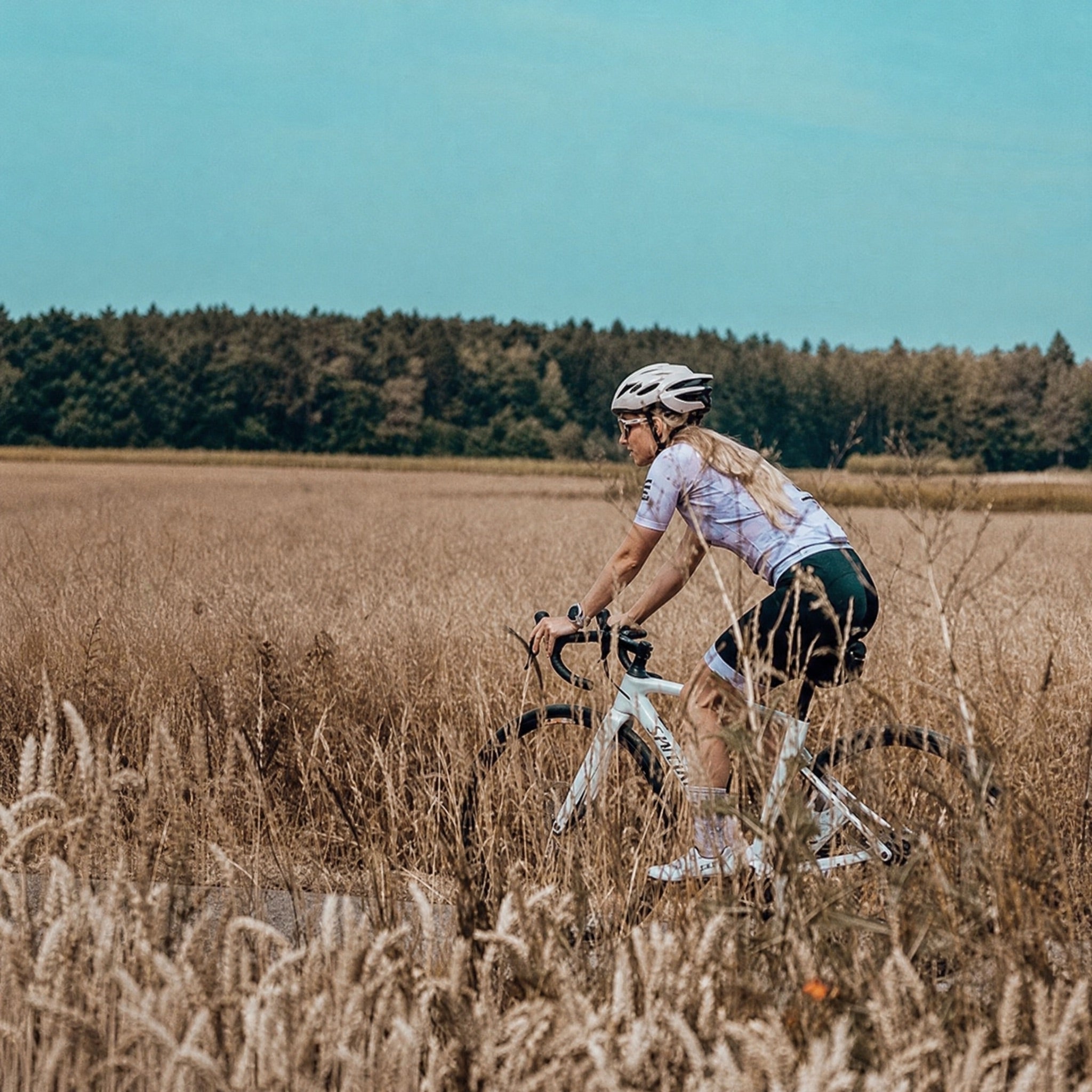 From a young girl’s dream of completing an Ironman to becoming "Cycling.mama" – Jenny's Story
