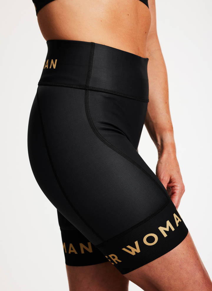 Run Hot Shorts | Black
