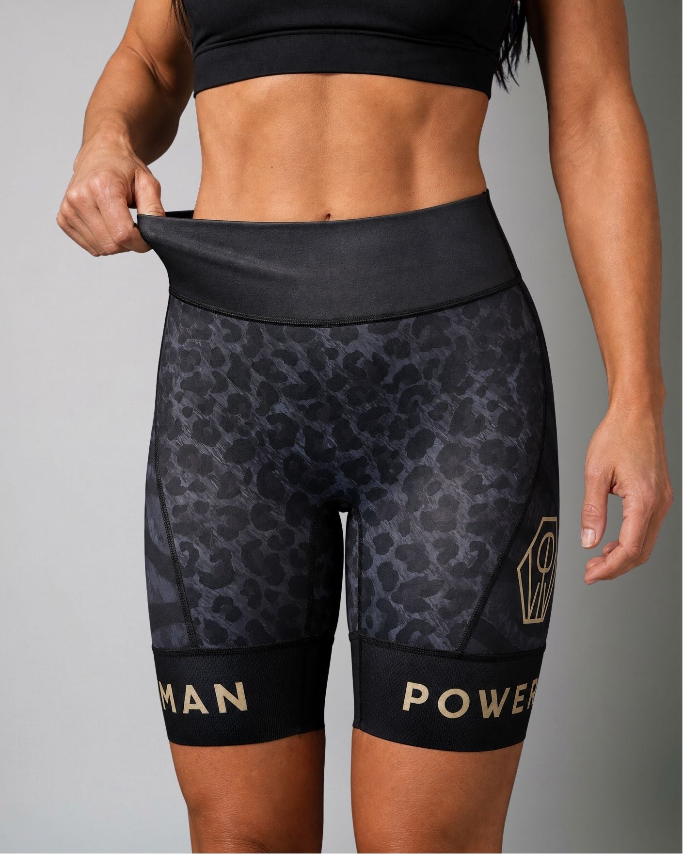 Run Hot Shorts | Leo/Zebra - Black Leo