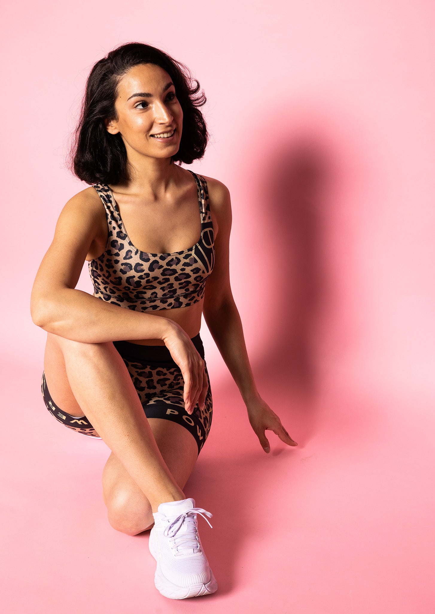 Run Hot Shorts | Gold Leo